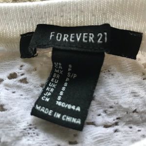 Forever 21 Sweaters - Forever 21 Lace Back Sweater - Small Forever 21 Sweaters - Forever 21 Lace Back Sweater - Small